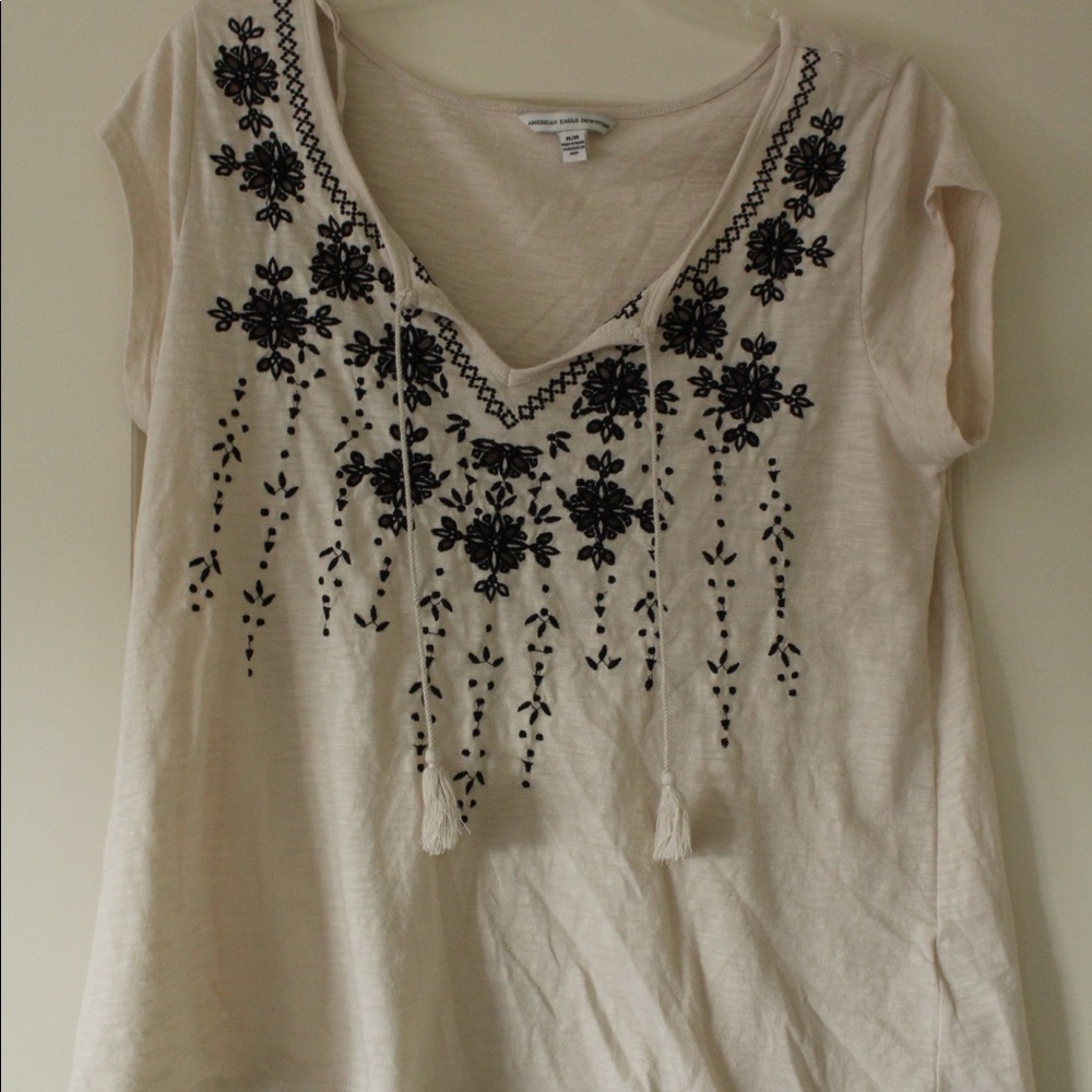 AEO floral tee shirt